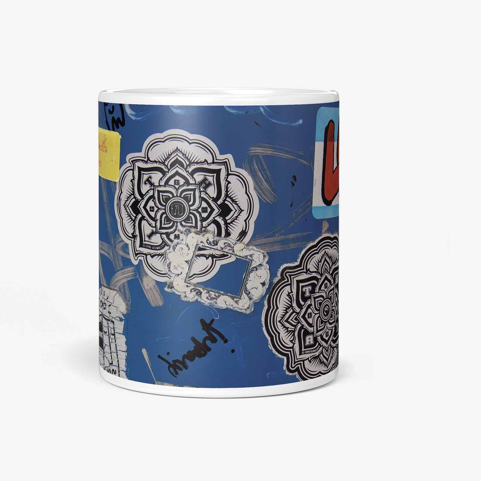 Be inspired by our Urban Art Coffee Mug "Leo Leo - No1" from Chiang Mai. This mug features an 11oz size with a front view.